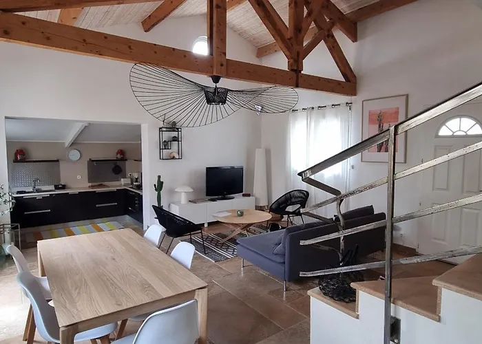 Maison De Bord De Mer ,Hyeres, 3 Chambres, Jardin, Calme